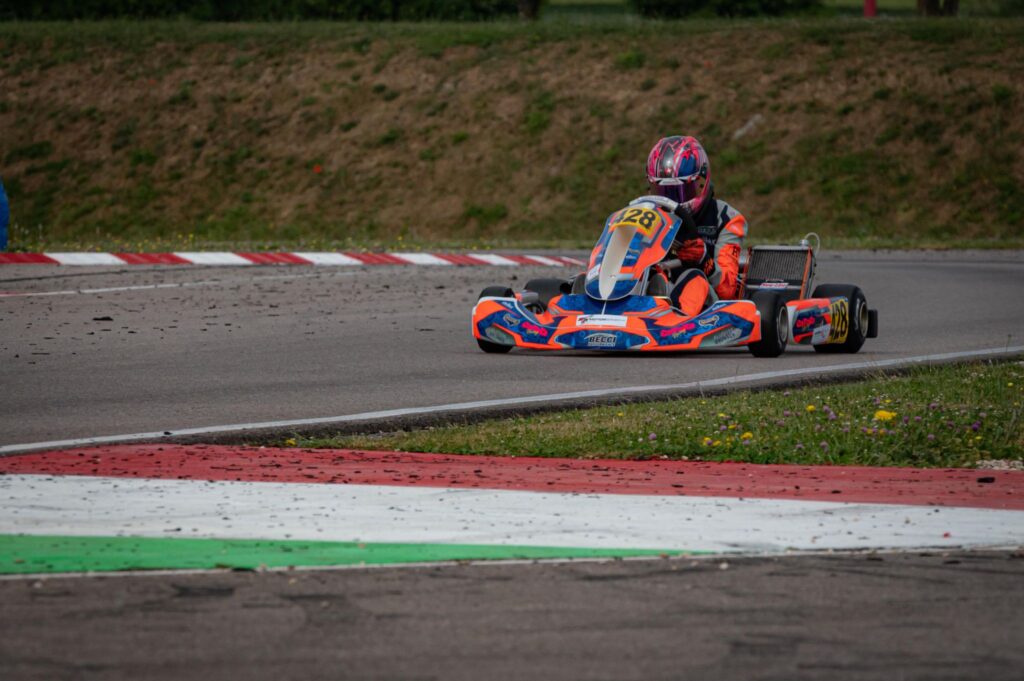 Innovate Competition Fahrer Calvin Kunz im Exprit Kart